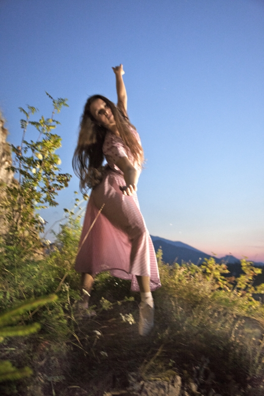 Renata Hazáková dance at home NO 6